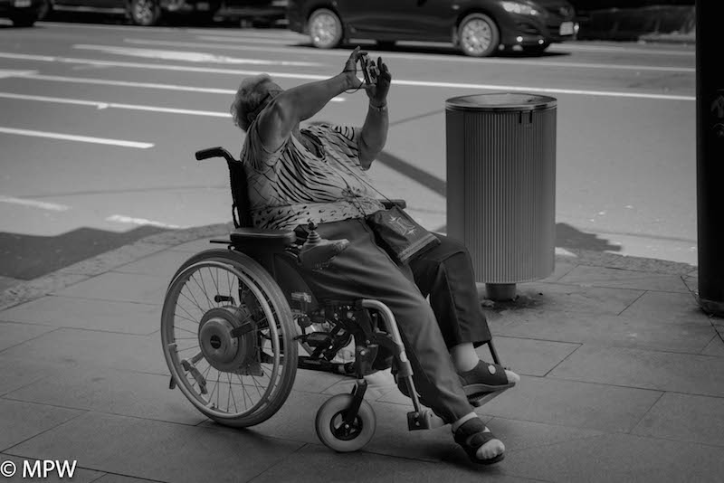 black and white photos queen street auckland mike wheelton