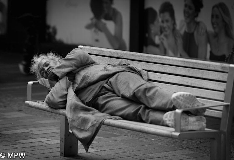 black and white street photos queen street auckland