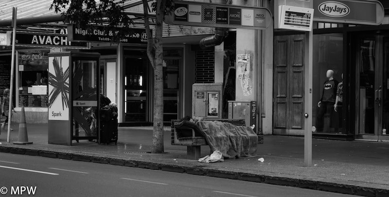 black and white photos queen street auckland mike wheelton