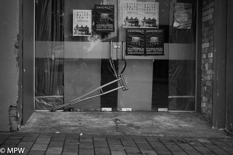 black and white photos queen street auckland mike wheelton