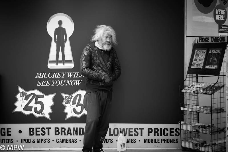black and white photos queen street auckland mike wheelton