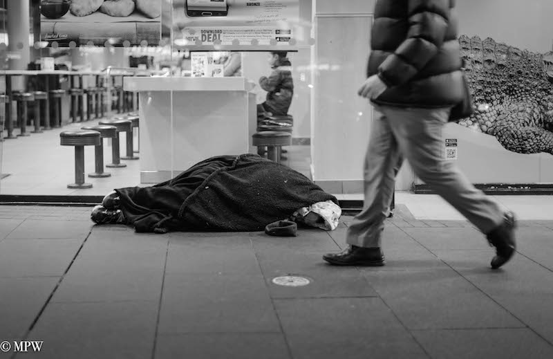 mike wheelton black and white, colour street photography Queen Street Auckland city