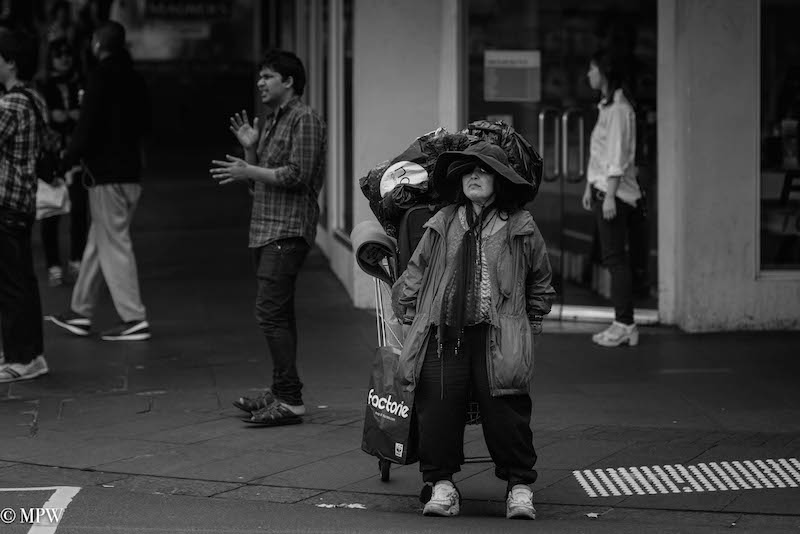 Mike Wheelton. The largest collection of colour, black and white street photography. Taken in and around Queen Street, Auckland city, New Zealand.