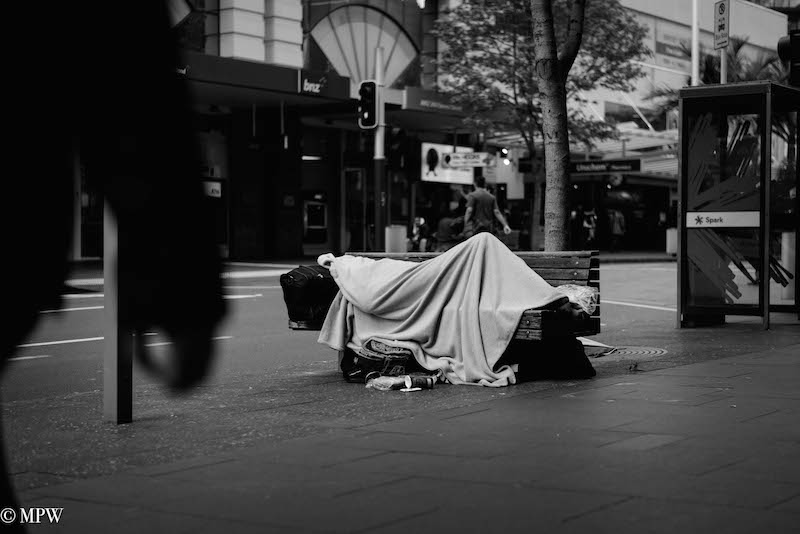 mike wheelton. The largest collection of colour, black and white street photography, in Queen Street, Auckland city, New Zealand.
