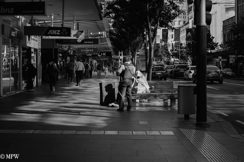 Mike Wheelton. The largest collection of colour, black and white street photography. Taken in and around Queen Street, Auckland city, New Zealand.