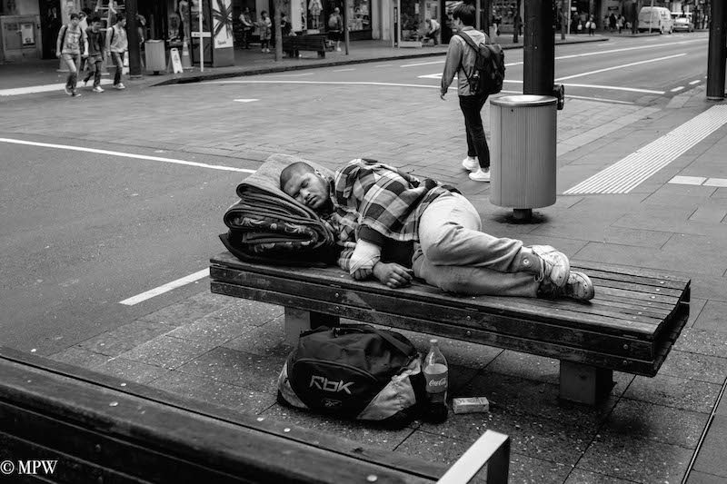 Mike Wheelton. The largest collection of colour, black and white street photography. Taken in and around Queen Street, Auckland city, New Zealand.