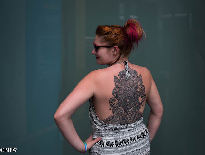 Mike Wheelton photo storyteller. The largest collection of colour, black and white street photography. Taken in and around Queen Street, Auckland city, New Zealand.