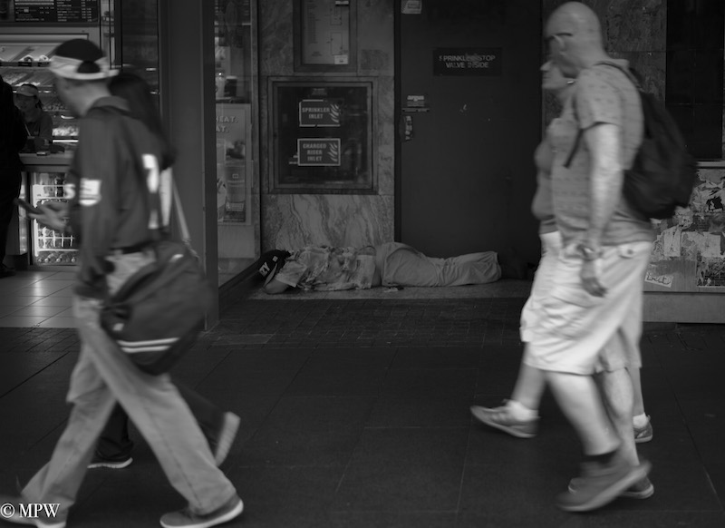 Mike Wheelton photo storyteller. The largest collection of colour, black and white street photography. Taken in and around Queen Street, Auckland city, New Zealand.