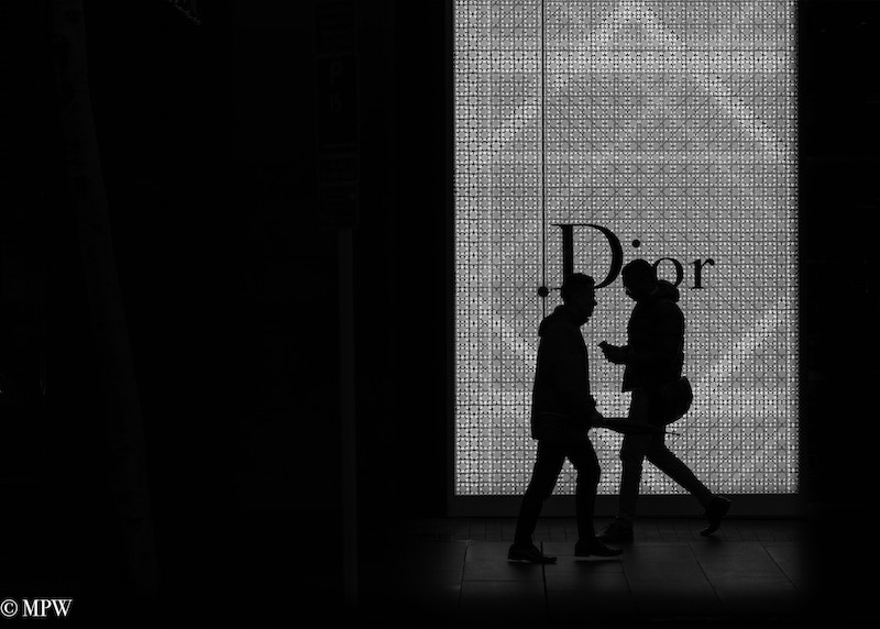 Mike Wheelton photo storyteller. The largest collection of colour, black and white street photography. Taken in and around Queen Street, Auckland city, New Zealand.