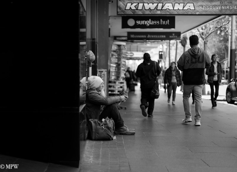 Mike Wheelton photo storyteller. The largest collection of colour, black and white street photography. Taken in and around Queen Street, Auckland city, New Zealand.