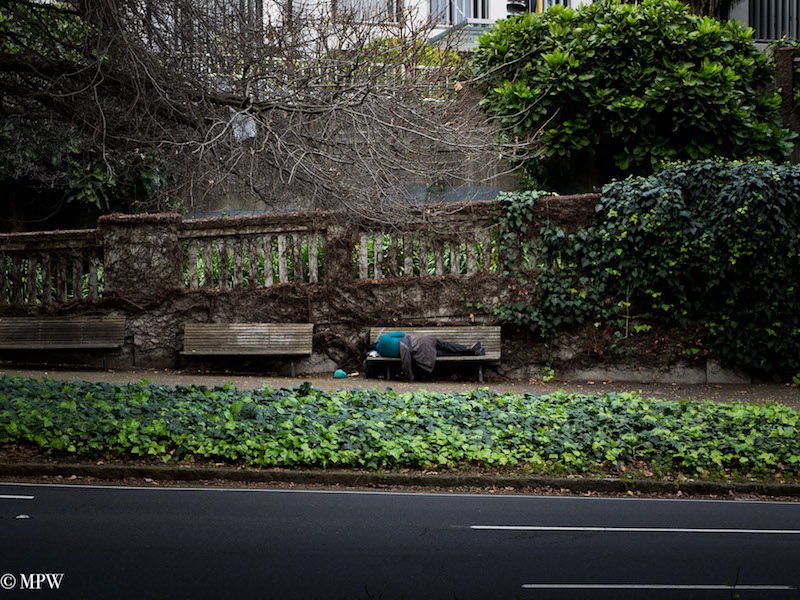 Mike Wheelton photo storyteller. The largest collection of colour, black and white street photography. Taken in and around Queen Street, Auckland city, New Zealand.

