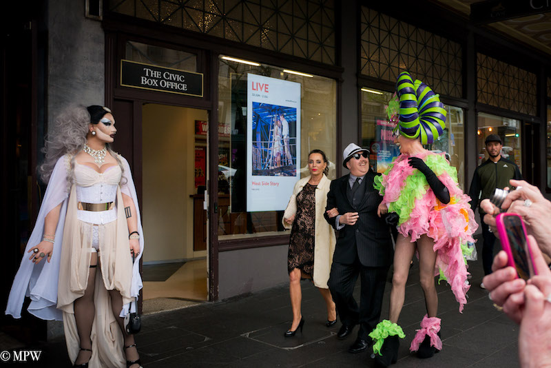 Mike Wheelton photo storyteller. The largest collection of colour, black and white street photography. Taken in and around Queen Street, Auckland city, New Zealand.
