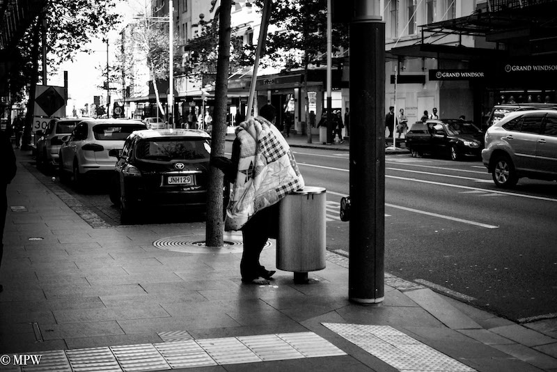 Mike Wheelton photo storyteller. The largest collection of colour, black and white street photography. Taken in and around Queen Street, Auckland city, New Zealand.
