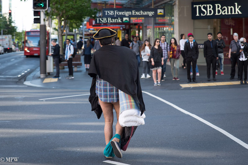 Mike Wheelton photo storyteller. The largest collection of colour, black and white street photography. Taken in and around Queen Street, Auckland city, New Zealand.