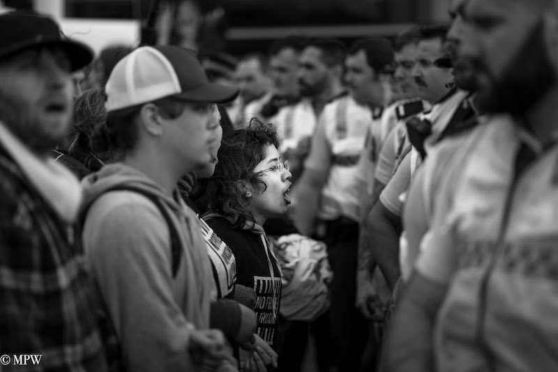 Mike Wheelton photo storyteller. The largest collection of colour, black and white street photography. Taken in and around Queen Street, Auckland city, New Zealand