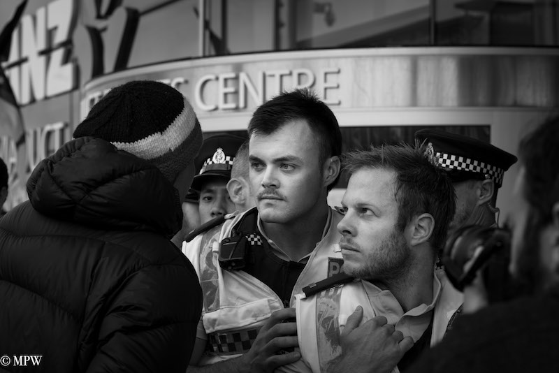 Mike Wheelton photo storyteller. The largest collection of colour, black and white street photography. Taken in and around Queen Street, Auckland city, New Zealand