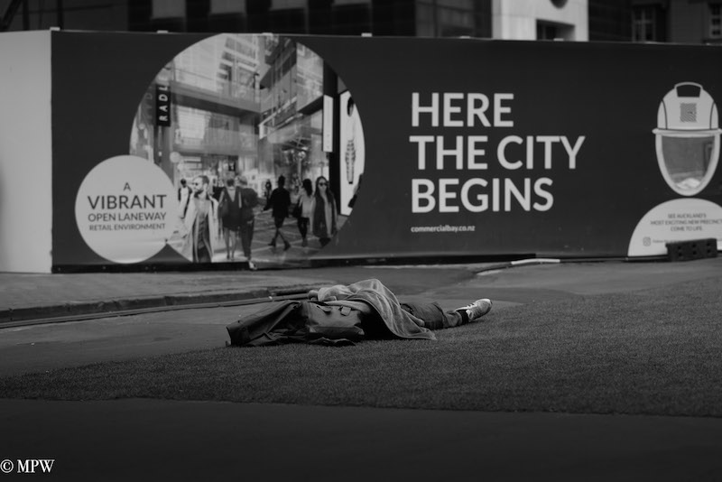 Mike Wheelton photo storyteller. The largest collection of colour, black and white street photography. Taken in and around Queen Street, Auckland city, New Zealand.
