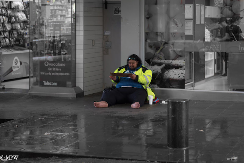Mike Wheelton street photographer. The largest collection of colour, black and white street photography. Taken in and around Queen Street, Auckland city, New Zealand.