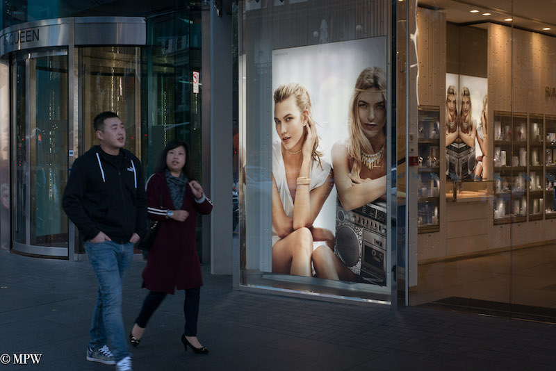 Mike Wheelton street photographer. The largest collection of colour, black and white street photography. Taken in and around Queen Street, Auckland city, New Zealand.