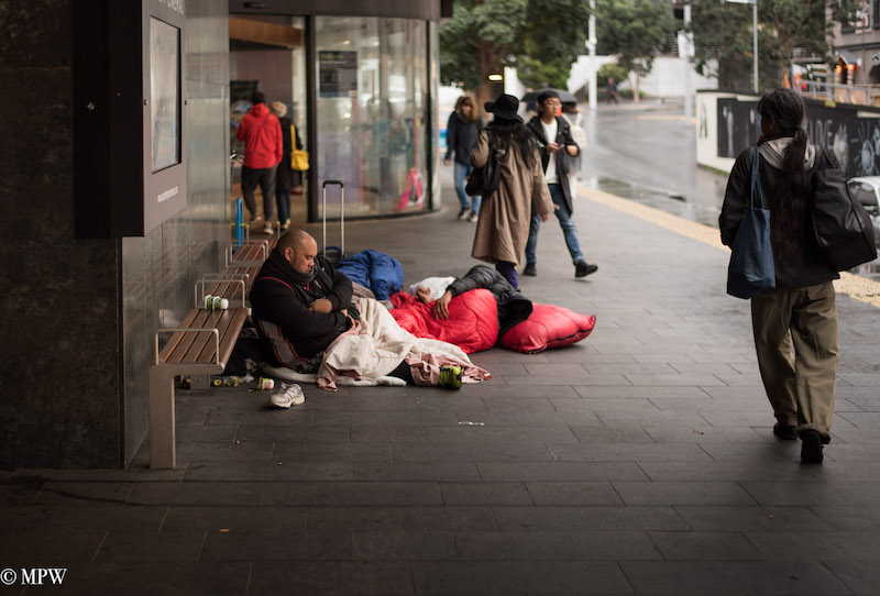 Mike Wheelton street photographer. Colour, black and white street photography. Queen Street, Auckland city, New Zealand.
