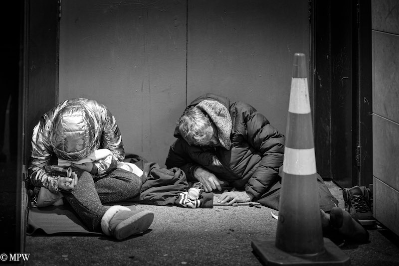 Mike Wheelton street photographer. Colour and black and white. Queen Street, Auckland city, New Zealand.