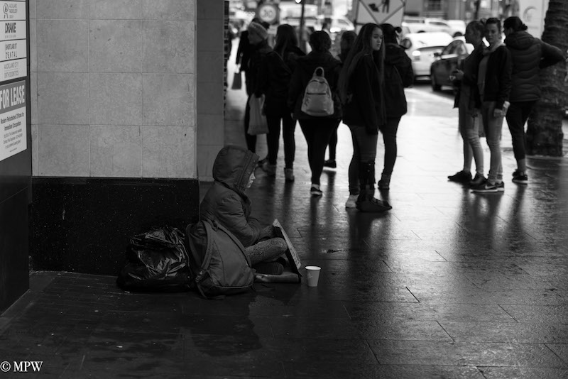 Mike Wheelton street photographer. Colour and black and white. Queen Street, Auckland city, New Zealand.