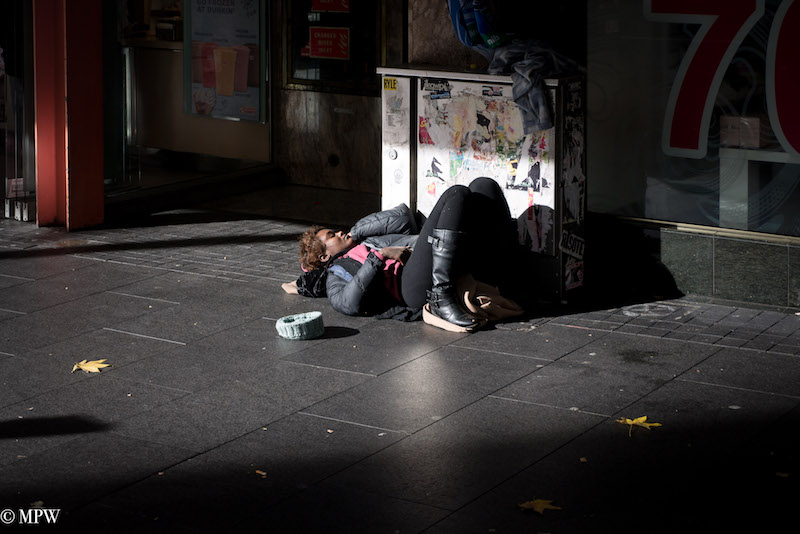 Mike Wheelton street photographer. The largest collection of colour, black and white street photography. Taken in and around Queen Street, Auckland city, New Zealand.
