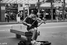 humans of queen street