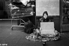 auckland street black and white Queen street