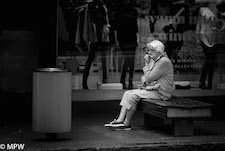 black and white street photos queen street auckland