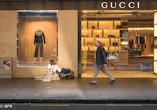 mike wheelton black and white, colour street photography Queen Street Auckland city
