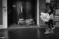 mike wheelton black and white, colour street photography Queen Street Auckland city
