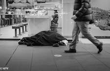 mike wheelton black and white, colour street photography Queen Street Auckland city