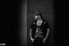 mike wheelton black and white, colour street photography Queen Street Auckland city