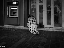 Mike Wheelton. The largest collection of colour, black and white street photography. Taken in and around Queen Street, Auckland city, New Zealand.