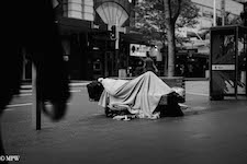 mike wheelton. The largest collection of colour, black and white street photography, in Queen Street, Auckland city, New Zealand.
