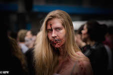 mike wheelton. The largest collection of colour, black and white street photography, in Queen Street, Auckland city, New Zealand.