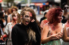 mike wheelton. The largest collection of colour, black and white street photography, in Queen Street, Auckland city, New Zealand.