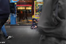 mike wheelton. The largest collection of colour, black and white street photography, in Queen Street, Auckland city, New Zealand.