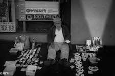 Mike Wheelton. The largest collection of colour, black and white street photography. Taken in and around Queen Street, Auckland city, New Zealand.