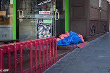 Mike Wheelton. The largest collection of colour, black and white street photography. Taken in and around Queen Street, Auckland city, New Zealand.