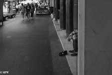 Mike Wheelton. The largest collection of colour, black and white street photography. Taken in and around Queen Street, Auckland city, New Zealand.