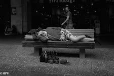 Mike Wheelton. The largest collection of colour, black and white street photography. Taken in and around Queen Street, Auckland city, New Zealand.