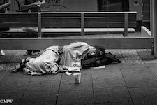 Mike Wheelton. The largest collection of colour, black and white street photography. Taken in and around Queen Street, Auckland city, New Zealand.