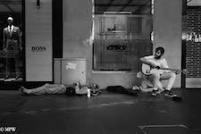 Mike Wheelton. The largest collection of colour, black and white street photography. Taken in and around Queen Street, Auckland city, New Zealand.