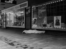 Mike Wheelton photo storyteller. The largest collection of colour, black and white street photography. Taken in and around Queen Street, Auckland city, New Zealand.