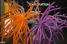 Mike Wheelton photo storyteller. The largest collection of colour, black and white street photography. Taken in and around Queen Street, Auckland city, New Zealand.