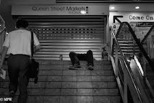 Mike Wheelton photo storyteller. The largest collection of colour, black and white street photography. Taken in and around Queen Street, Auckland city, New Zealand.