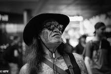 Mike Wheelton photo storyteller. The largest collection of colour, black and white street photography. Taken in and around Queen Street, Auckland city, New Zealand.
