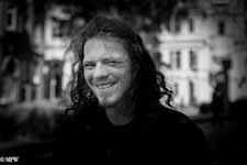 ike Wheelton photo storyteller. The largest collection of colour, black and white street photography. Taken in and around Queen Street, Auckland city, New Zealand.
